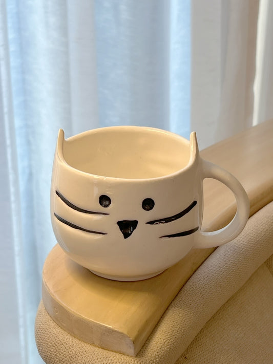 Kitty cup